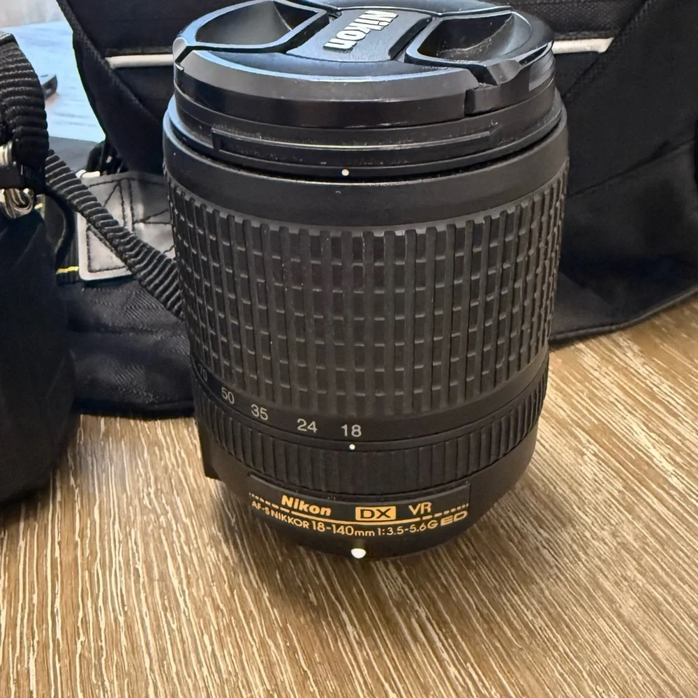 Nikon 7100